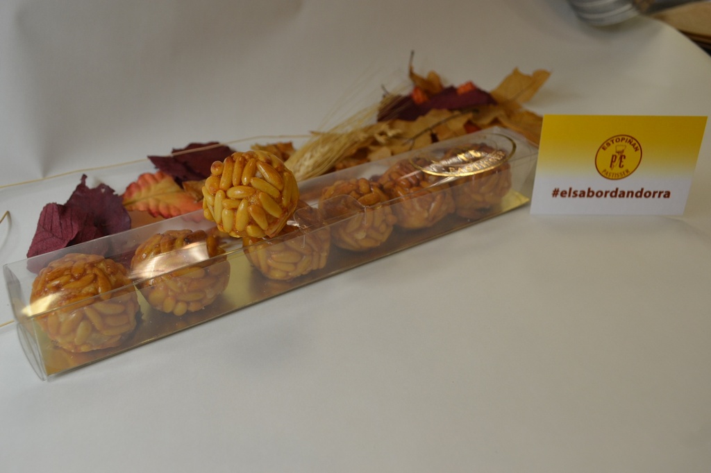 Panellets (en estoig)